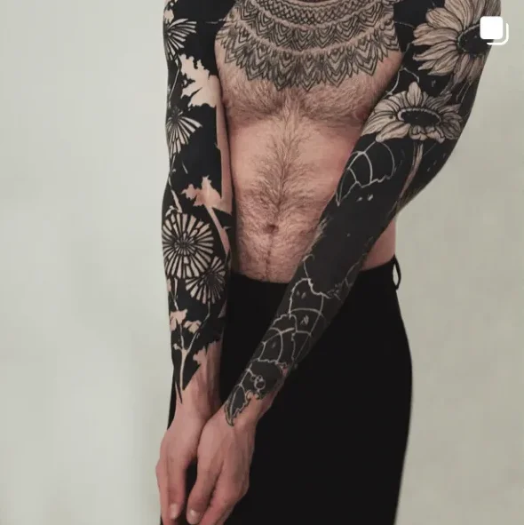 _shvarov_, guest artist at True Canvas Vienna – Blackwork / Blackout