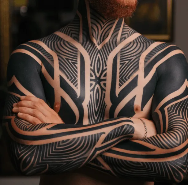 alexrash_wt, guest artist at True Canvas Vienna – Blackwork / Blackout, Tribal