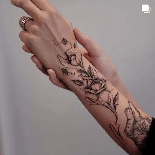alexxkopylov, guest artist at True Canvas Vienna – Fineline / One Line / Tiny Tattoos / Lettering, Floral / Botanical, Abstract