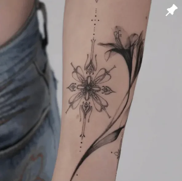 aliceb_tattoo, guest artist at True Canvas Vienna – Realism – Black & Grey, Fineline / One Line / Tiny Tattoos / Lettering, Watercolor / Brush Strokes