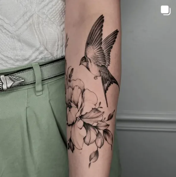 kajsarts, guest artist at True Canvas Vienna – Fineline / One Line / Tiny Tattoos / Lettering, Floral / Botanical