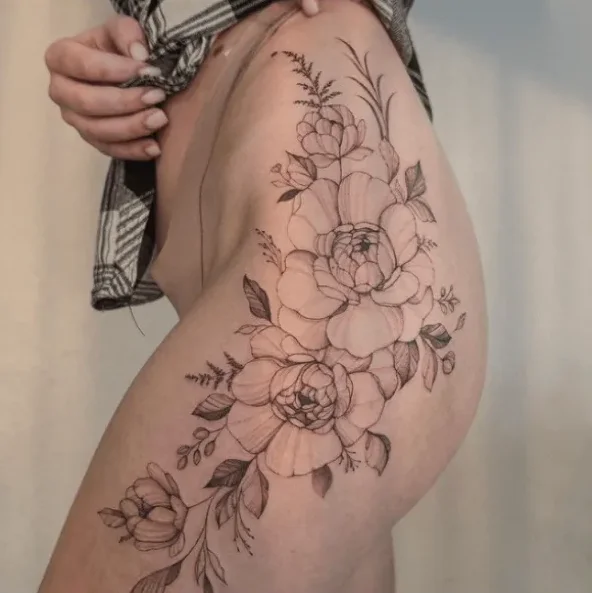 merry_tattoomerry_tattoo, guest artist at True Canvas Vienna – Floral / Botanical, Sketchy, Fineline / One Line / Tiny Tattoos / Lettering
