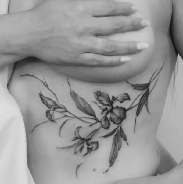 olga.s.tattoo, guest artist at True Canvas Vienna – Floral / Botanical, Fineline / One Line / Tiny Tattoos / Lettering