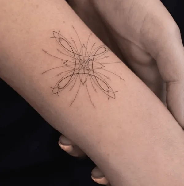 tattoo.veronica, guest artist at True Canvas Vienna – Fineline / One Line / Tiny Tattoos / Lettering