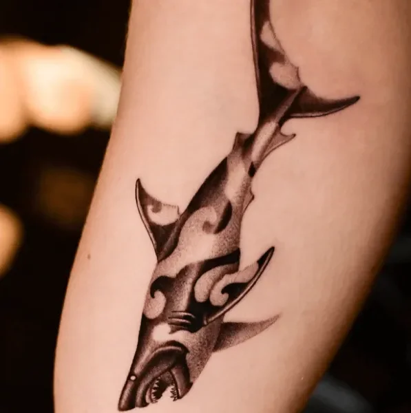 wakki_tattoo, guest artist at True Canvas Vienna – Whip Shading / X-Ray, Realism – Black & Grey