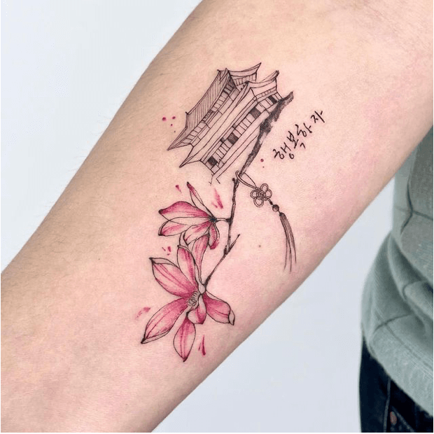 tattooist_mora